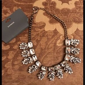 Express rhinestone and pearl necklace new